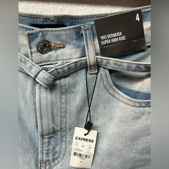 Express jean shorts womens sz 4 super high rise '9Os bermuda - Picture 2 of 3